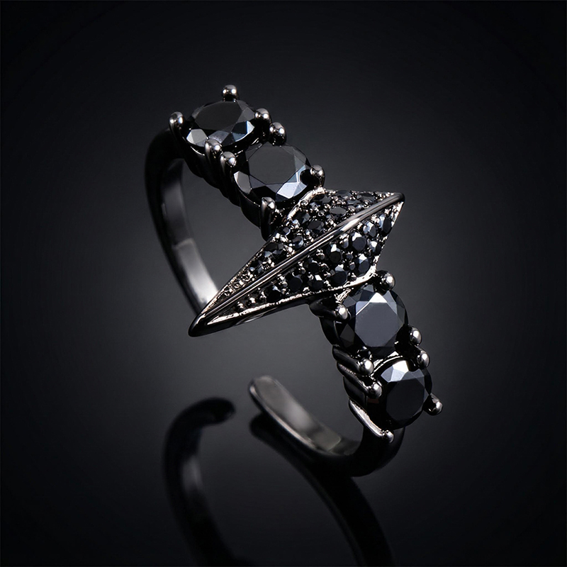 Iced Fight Tooth and Claw Open Ring