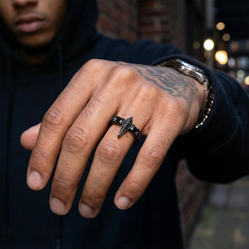 Iced Fight Tooth and Claw Open Ring