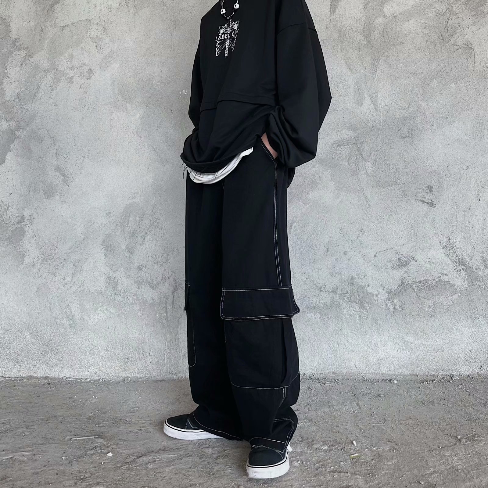 Hip-Hop Street Topstitched Pocket Cargo Pants