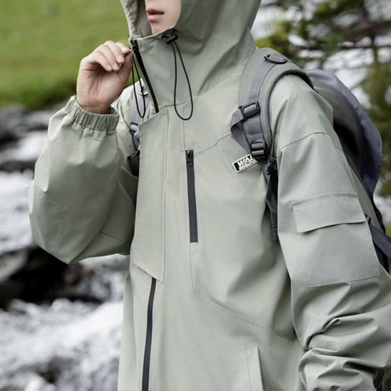 Outdoor Windproof And Waterproof Hiking Jacket