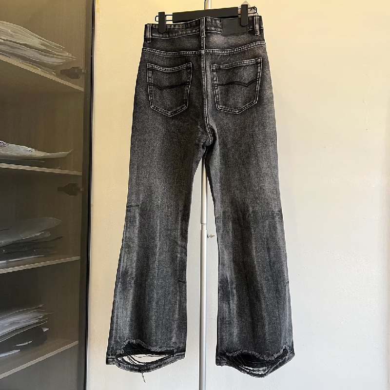 Versatile Tattered High Rise Jeans