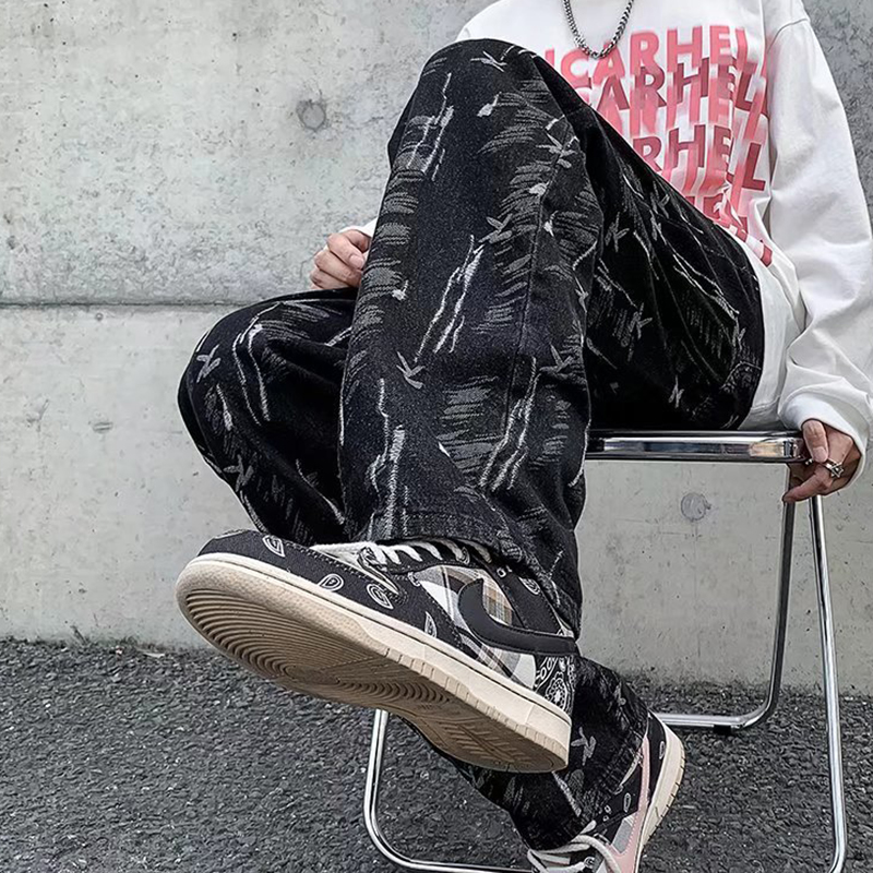 Street Style Embroidered Straight Jeans