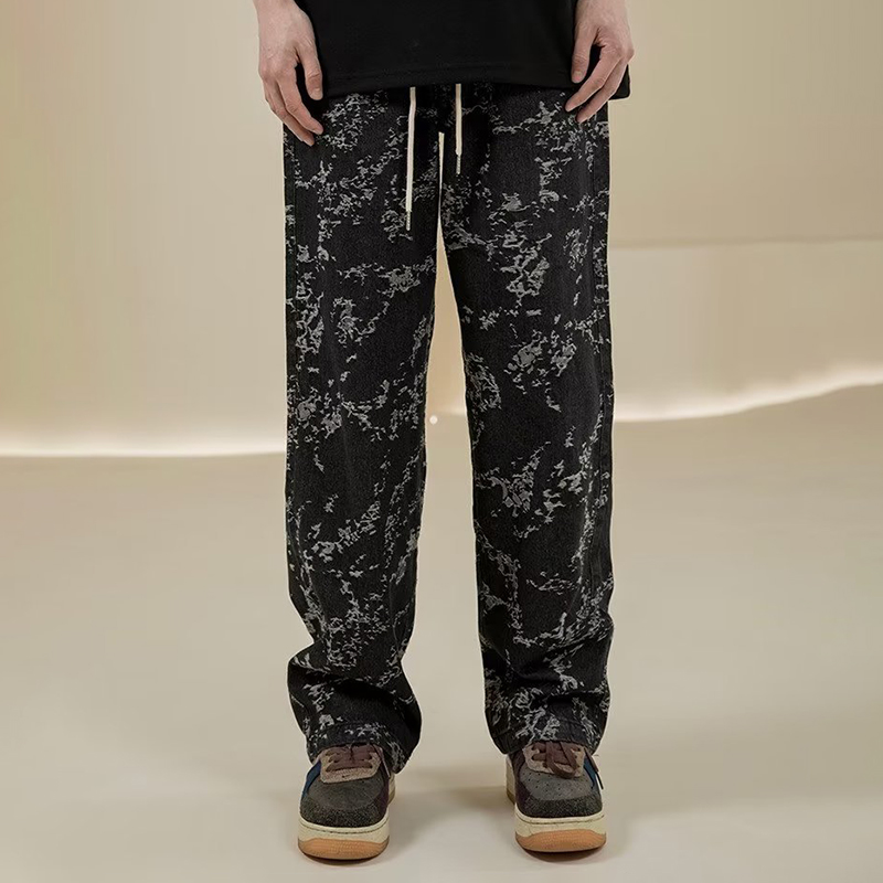 Simple Embroidered Straight Jeans