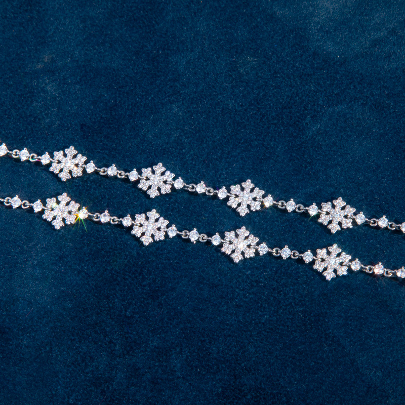 10mm 7'' Snowflake Link Bracelet in White Gold