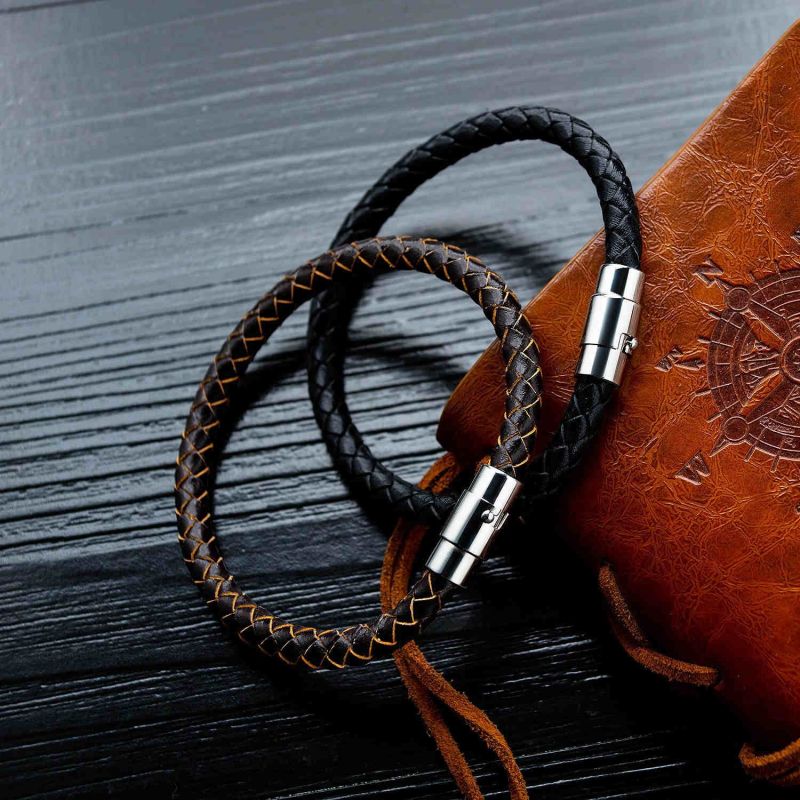 Simple Gentleman Men's Leather Bracelet
