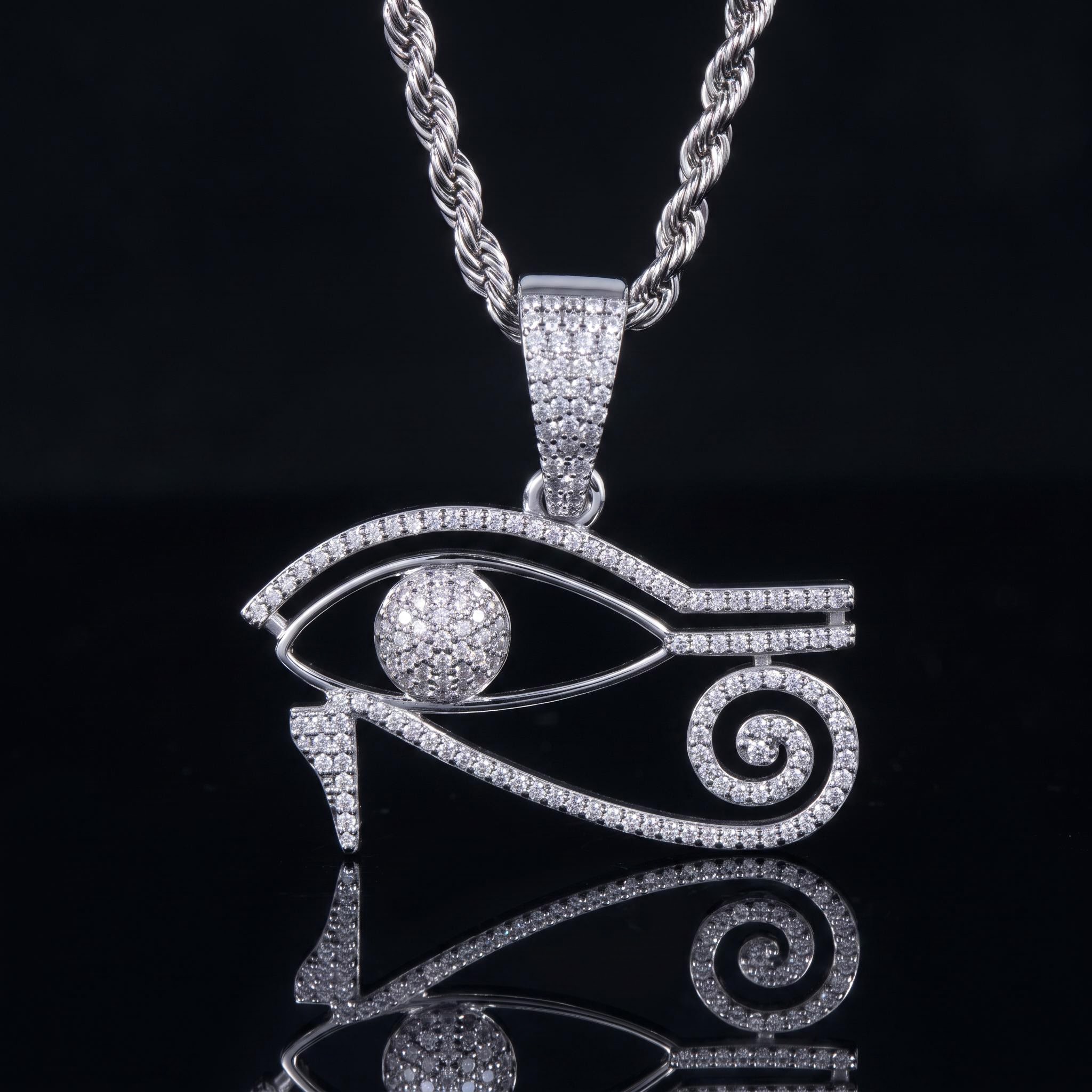 Egyptian Eye of Horus Pendant in Gold Egyptian Eye of Horus Pendant in Gold