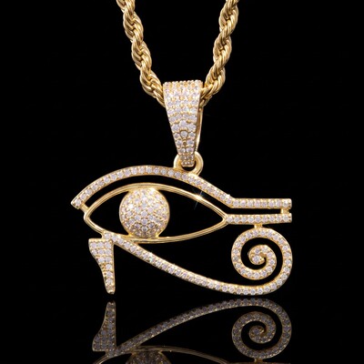 Egyptian Eye of Horus Pendant in Gold