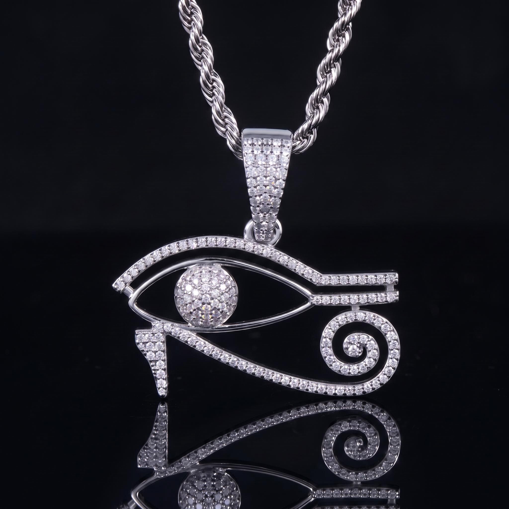 Egyptian Eye of Horus Pendant in Gold Egyptian Eye of Horus Pendant in Gold