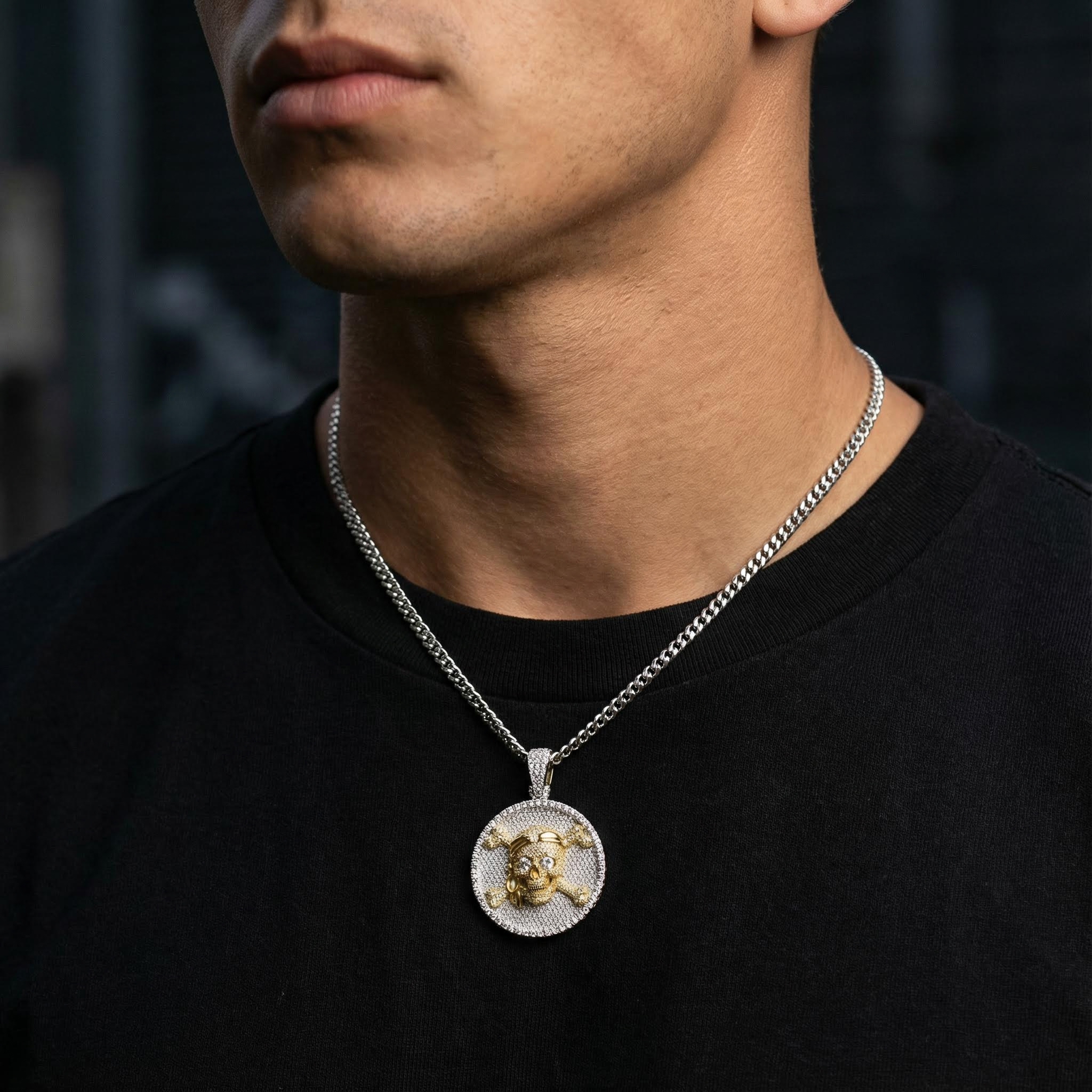 Paved Skull Pirate Round Pendant
