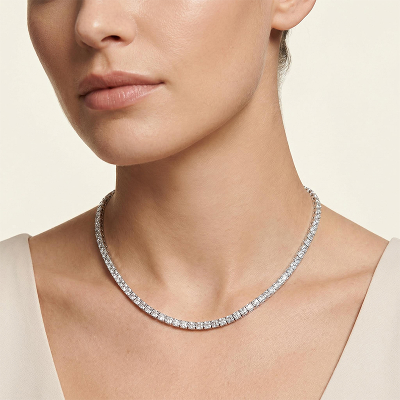 Iced 5mm Women Tennis Chain Necklace in White Gold Iced 5mm Women Tennis Chain Necklace in White Gold