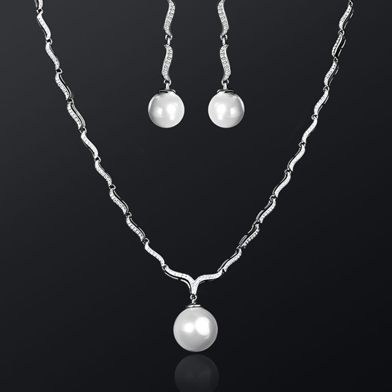 Pearl Necklace & Earrings Wedding Set