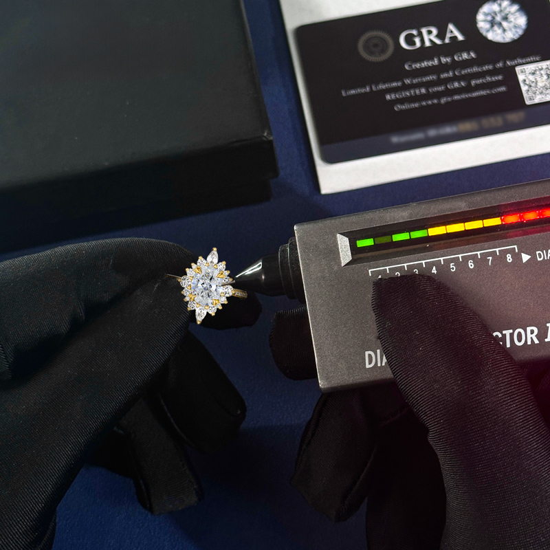 1.88CT Oval & Round Cut VVS Moissanite S925 Silver Engagement Ring 1.88CT Oval & Round Cut VVS Moissanite S925 Silver Engagement Ring