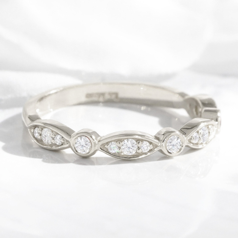 0.16CT Round Cut VVS Moissanite S925 Silver Wedding Band