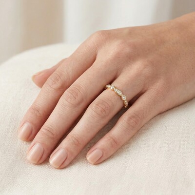 0.16CT Round Cut VVS Moissanite S925 Silver Wedding Band