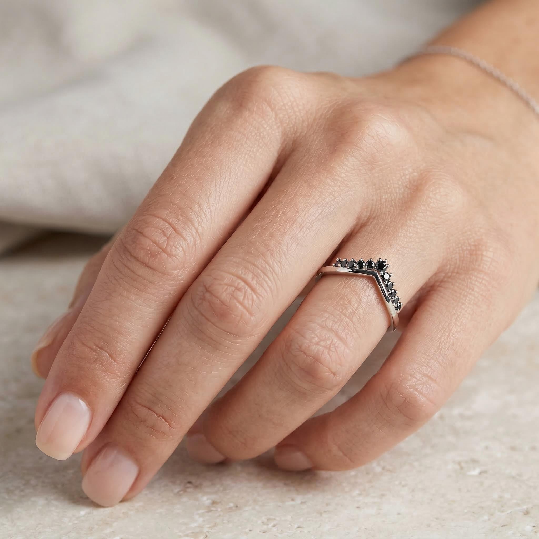 0.2CT V-shaped Round Cut VVS Moissanite S925 Silver Wedding Band