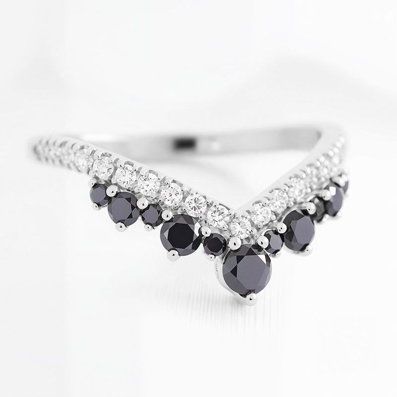 0.69CT Black & White Round Cut VVS Moissanite S925 Silver Wedding Band