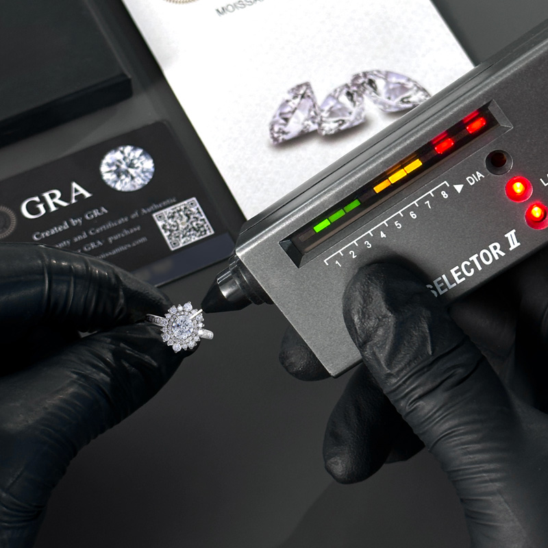 1.96CT Oval & Round Cut VVS Moissanite S925 Silver Engagement Ring 1.96CT Oval & Round Cut VVS Moissanite S925 Silver Engagement Ring