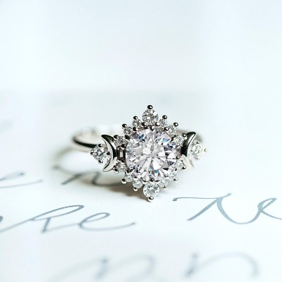 1.17CT Moon Goddess Hola Round Cut VVS Moissante S925 Silver Engagement Ring