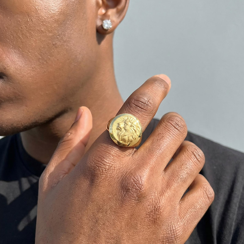 Wild Lion Signet Ring in Gold Wild Lion Signet Ring in Gold