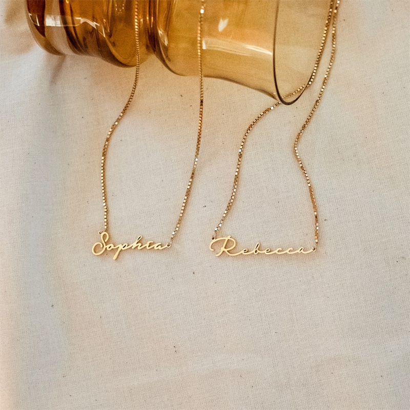 Personalized Bold&Minimai Name Necklace