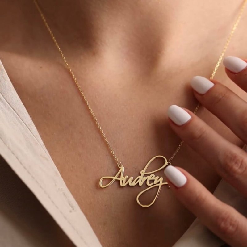 Personalized Name Necklace in Gold