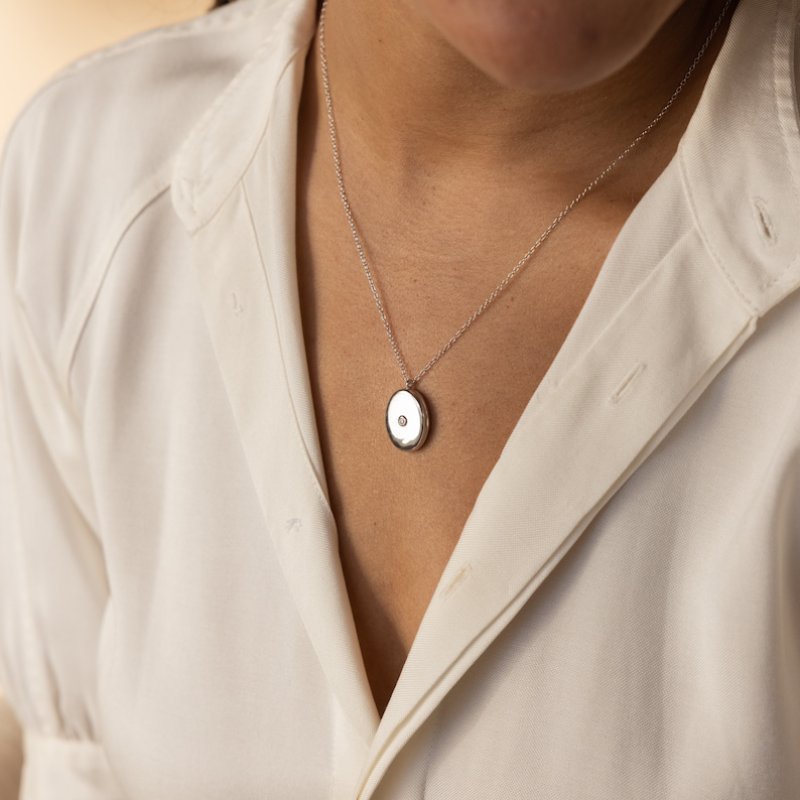Custom Photo Oval Locket Pendant Necklace
