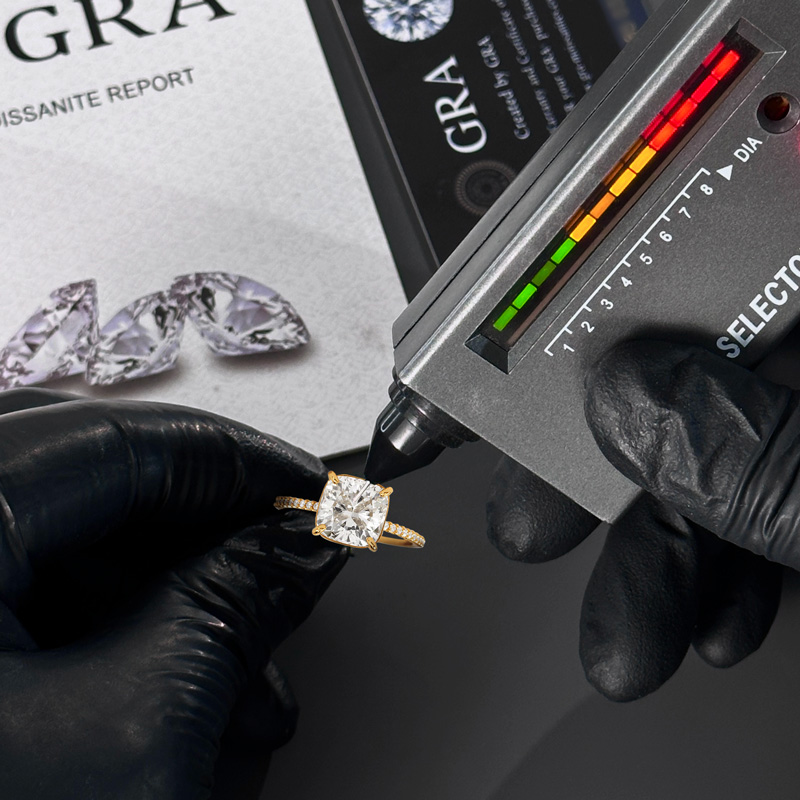 2.1CT Cushion & Round Cut VVS Moissanite S925 Silver Engagement Ring 2.1CT Cushion & Round Cut VVS Moissanite S925 Silver Engagement Ring