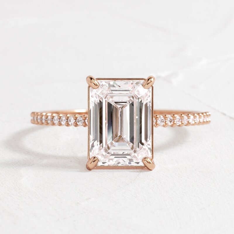 Elegant Emerald Cut Engagement Ring