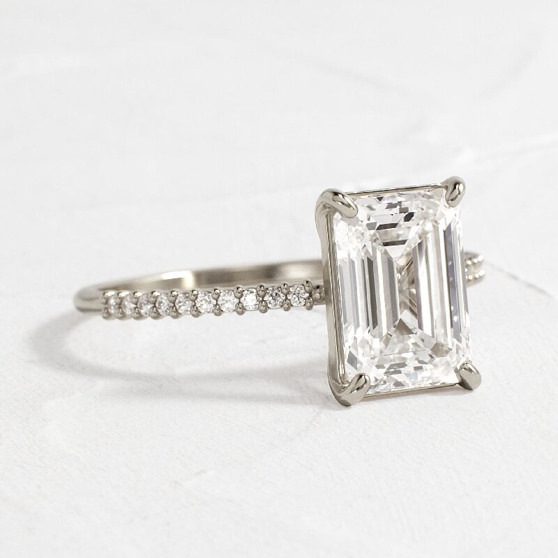 Elegant Emerald Cut Engagement Ring