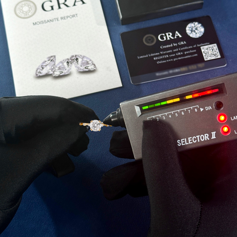 0.716CT Round Cut VVS Moissanite S925 Silver Engagement Ring