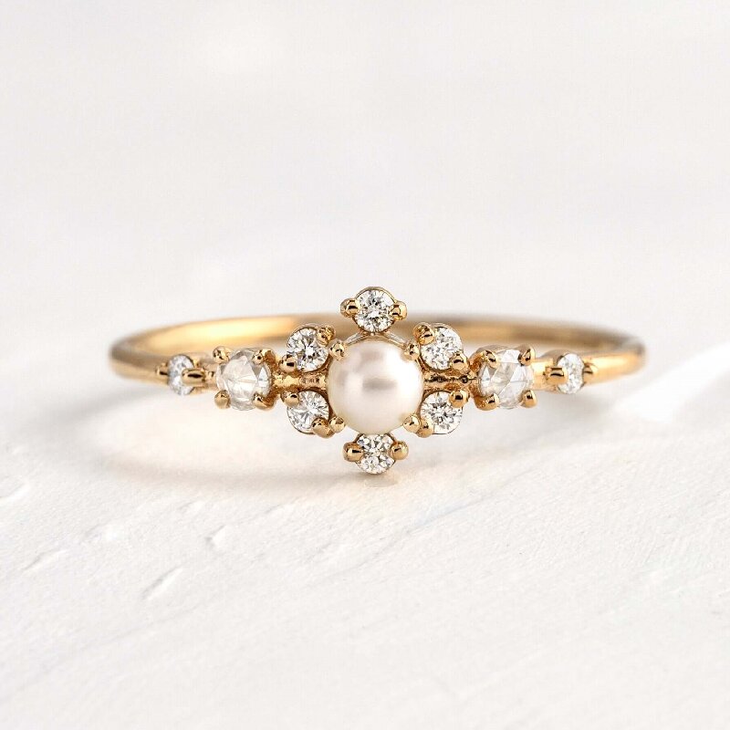 Fashion Flower Halo Pearl Weeding Ring