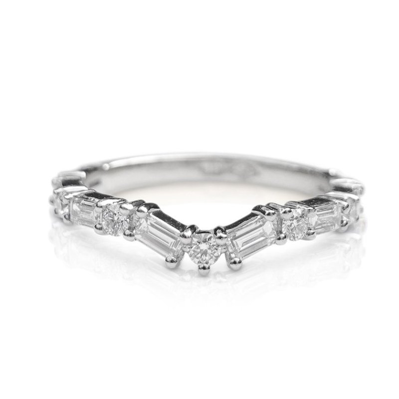 Baguette and Round Cut Weeding Band