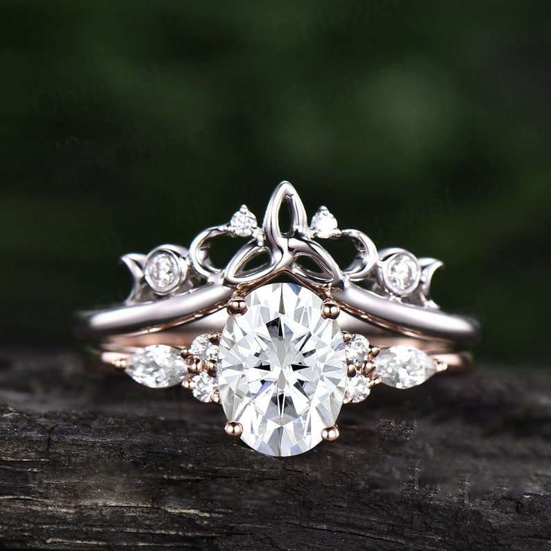 Vintage Oval Cut Weeding Ring Set