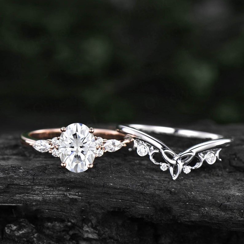 Vintage Oval Cut Weeding Ring Set