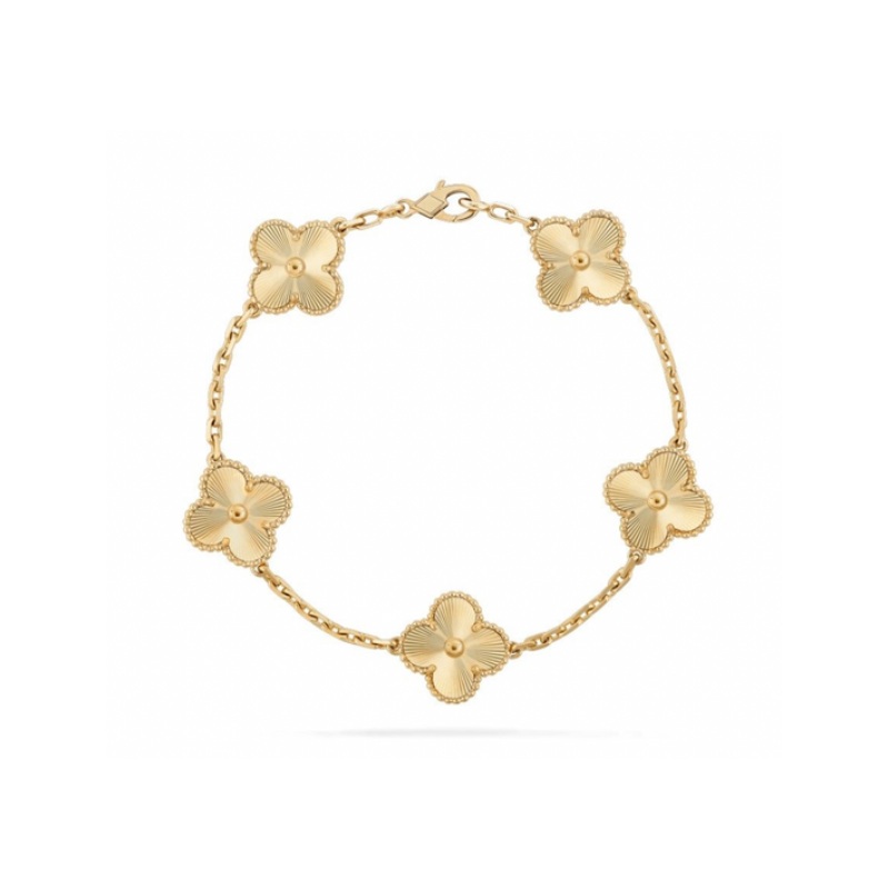 Classic Four-Leaf Bracelet