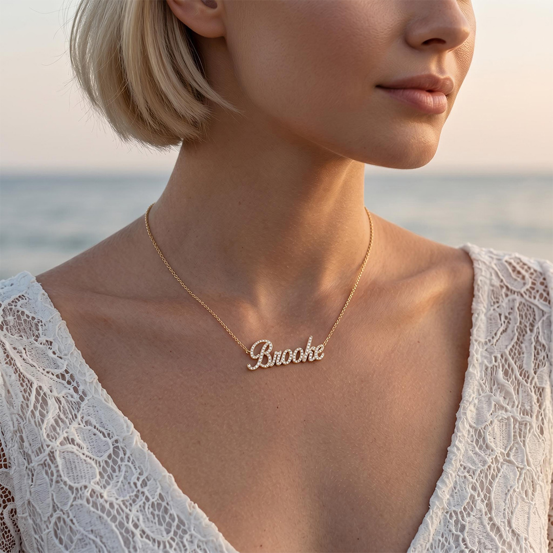 Script Nameplate Diamond Necklace