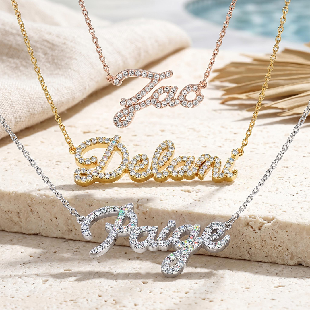 Script Nameplate Diamond Necklace