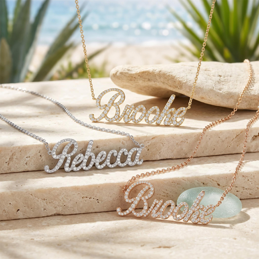 Script Nameplate Diamond Necklace