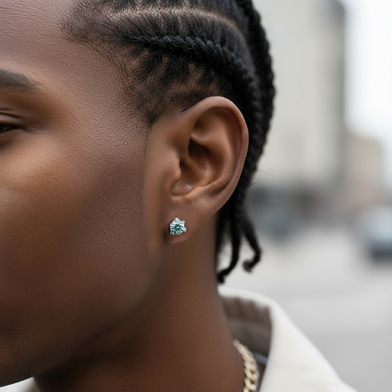 S925 Sterling Silver Moissanite Iced Out Dragon Claw Earrings S925 Sterling Silver Moissanite Iced Out Dragon Claw Earrings