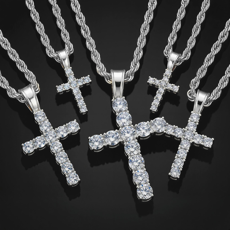 Round Cut Diamonds Cross Pendant in White Gold Round Cut Diamonds Cross Pendant in White Gold