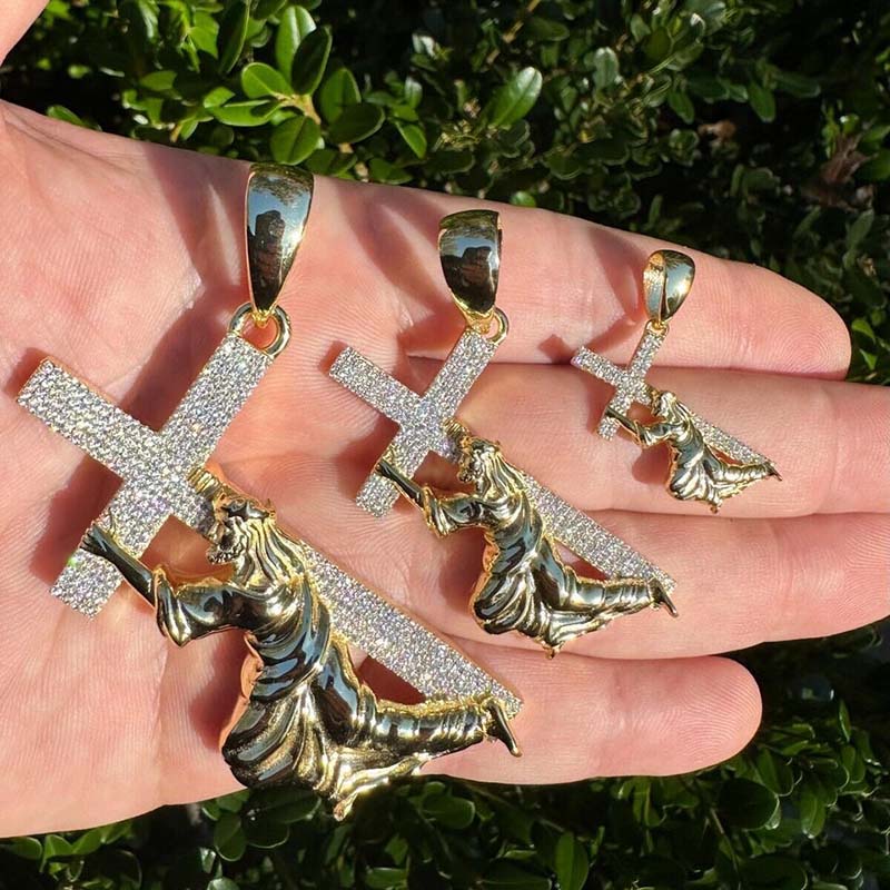 Iced Jesus Carrying Cross Surmount Adversity Pendant