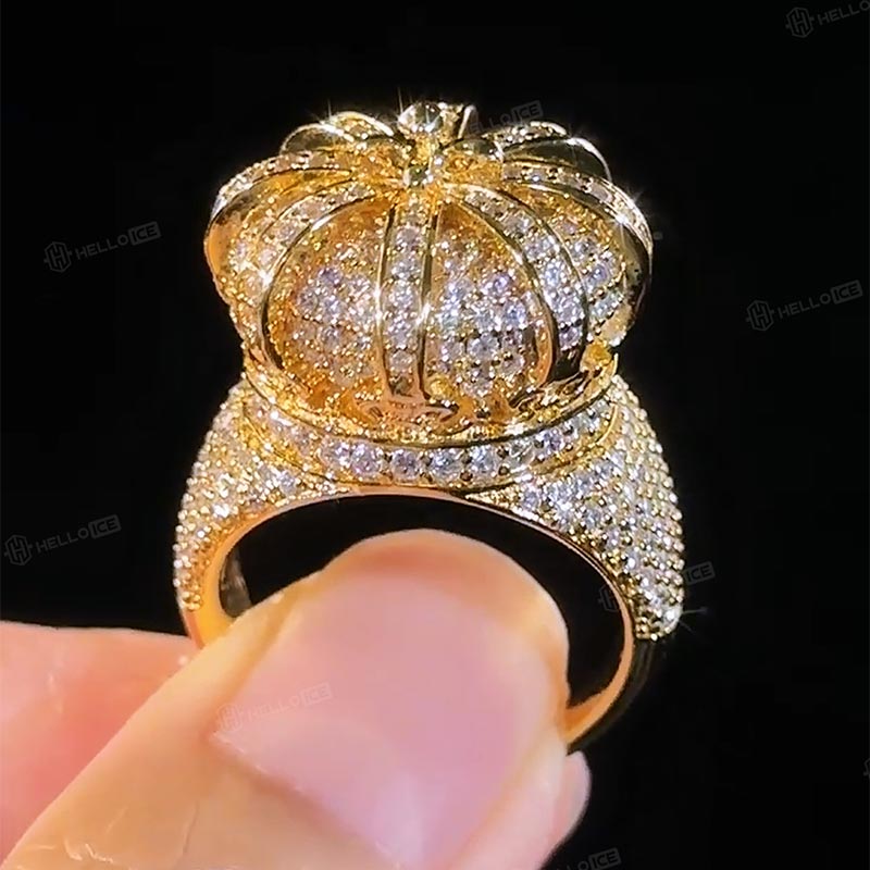 Iced Three-dimensional Crown Ring