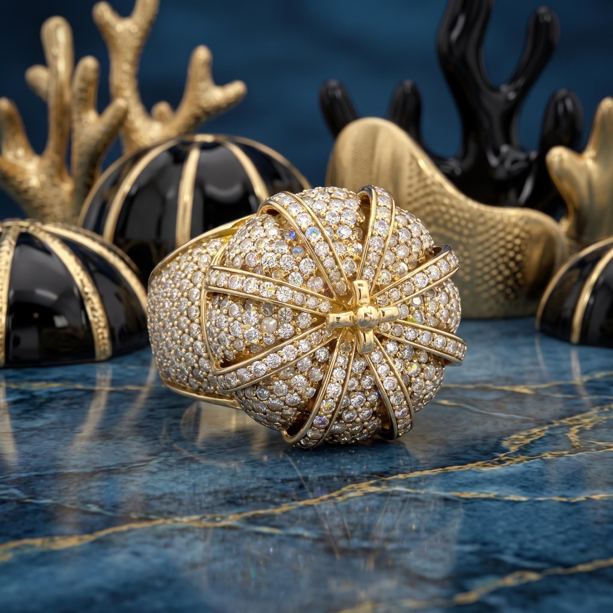 Iced Three-dimensional Crown Ring