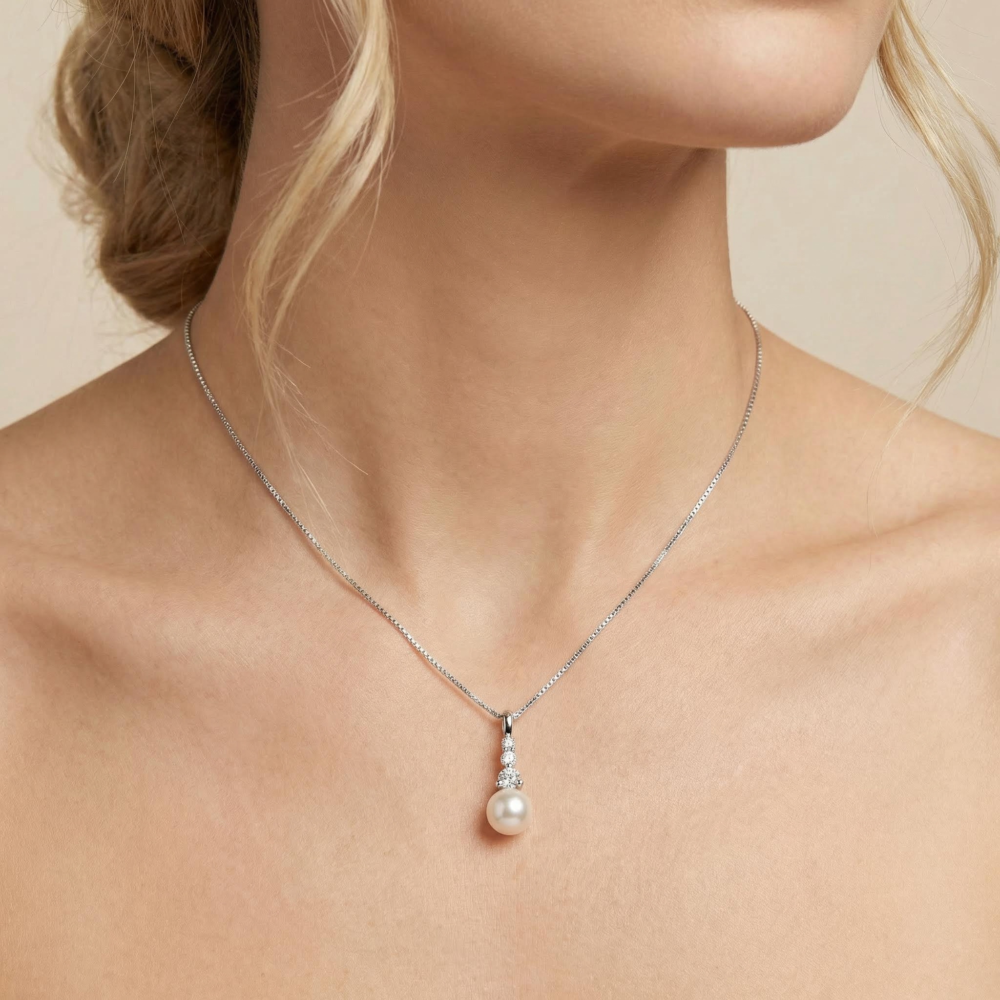 Diamond Pearl Necklace