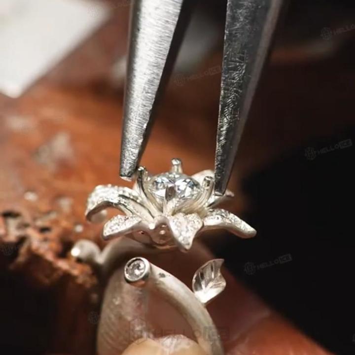 0.77ct. tw. Diamond lily Open Ring