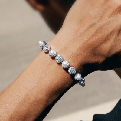 8mm Pearls Tennis Bracelet in White Gold