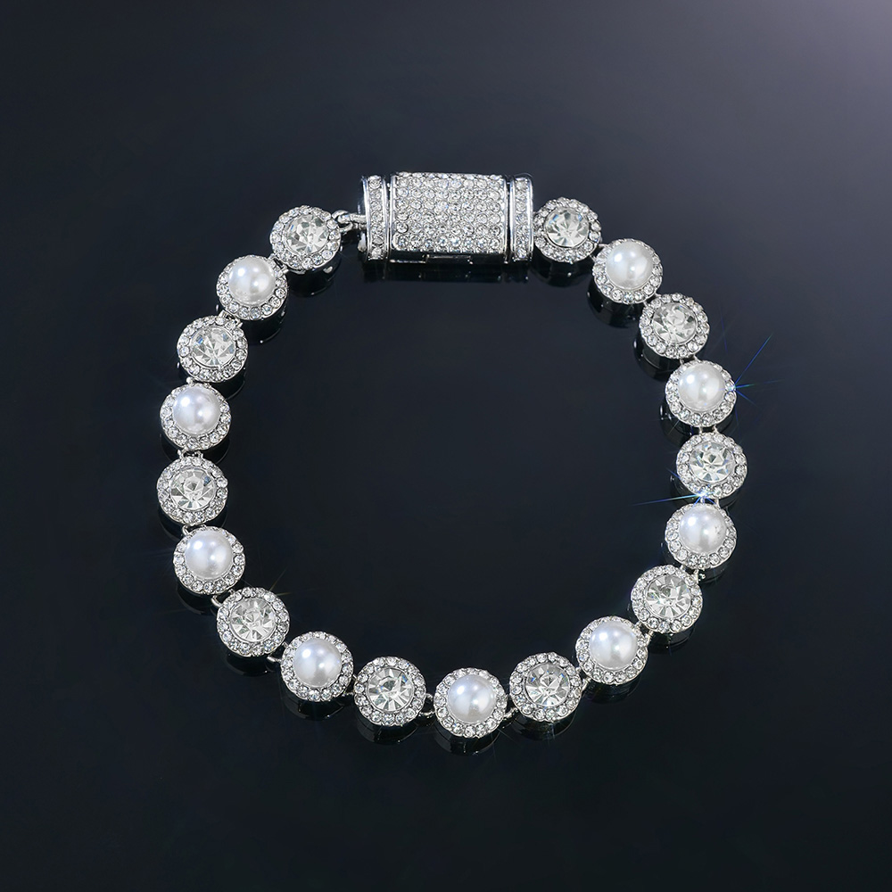 8mm Pearls Tennis Bracelet in White Gold