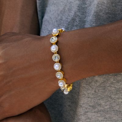 8mm Pearls Tennis Bracelet in Gold