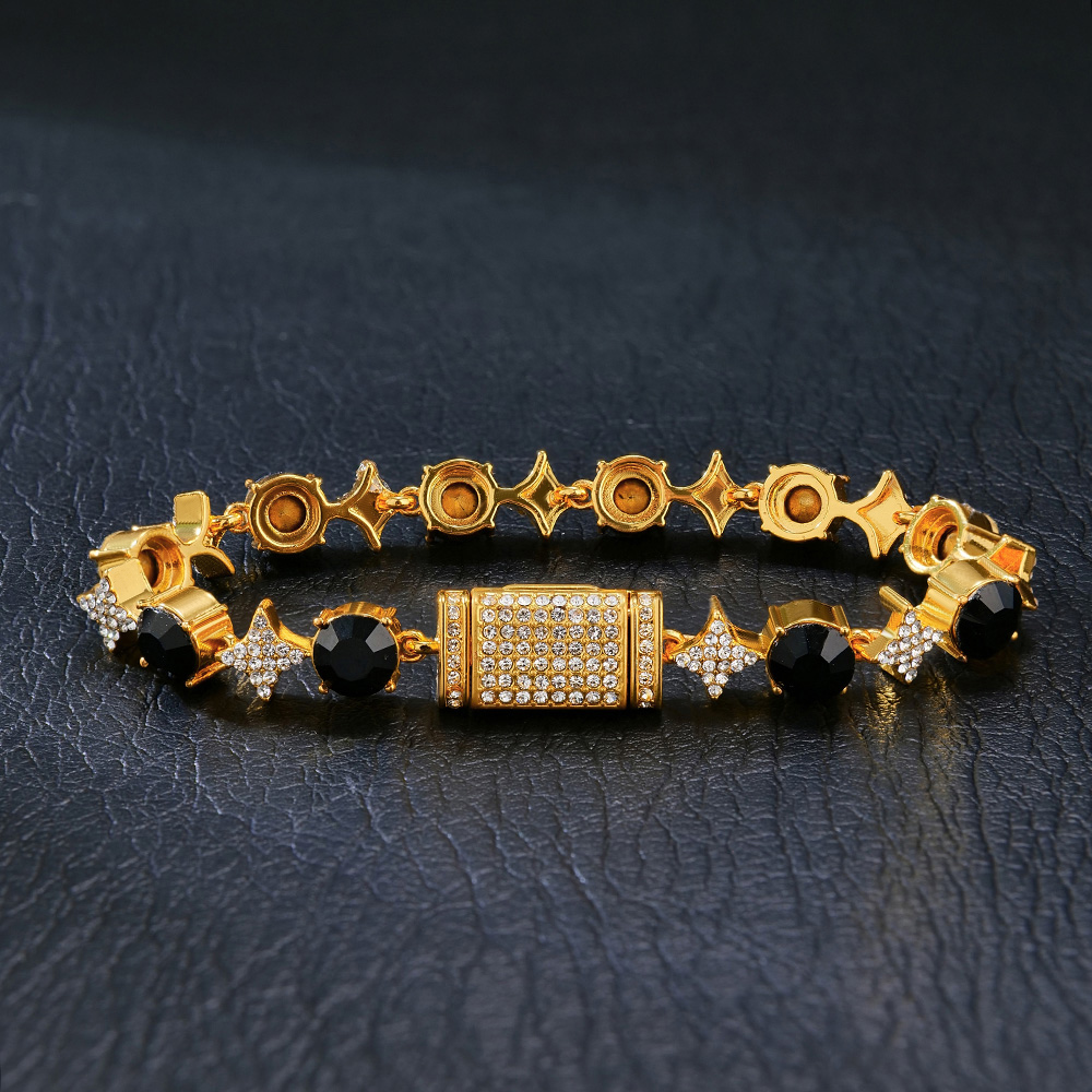 8mm Black Stone Quadrangular Star Bracelet in Gold