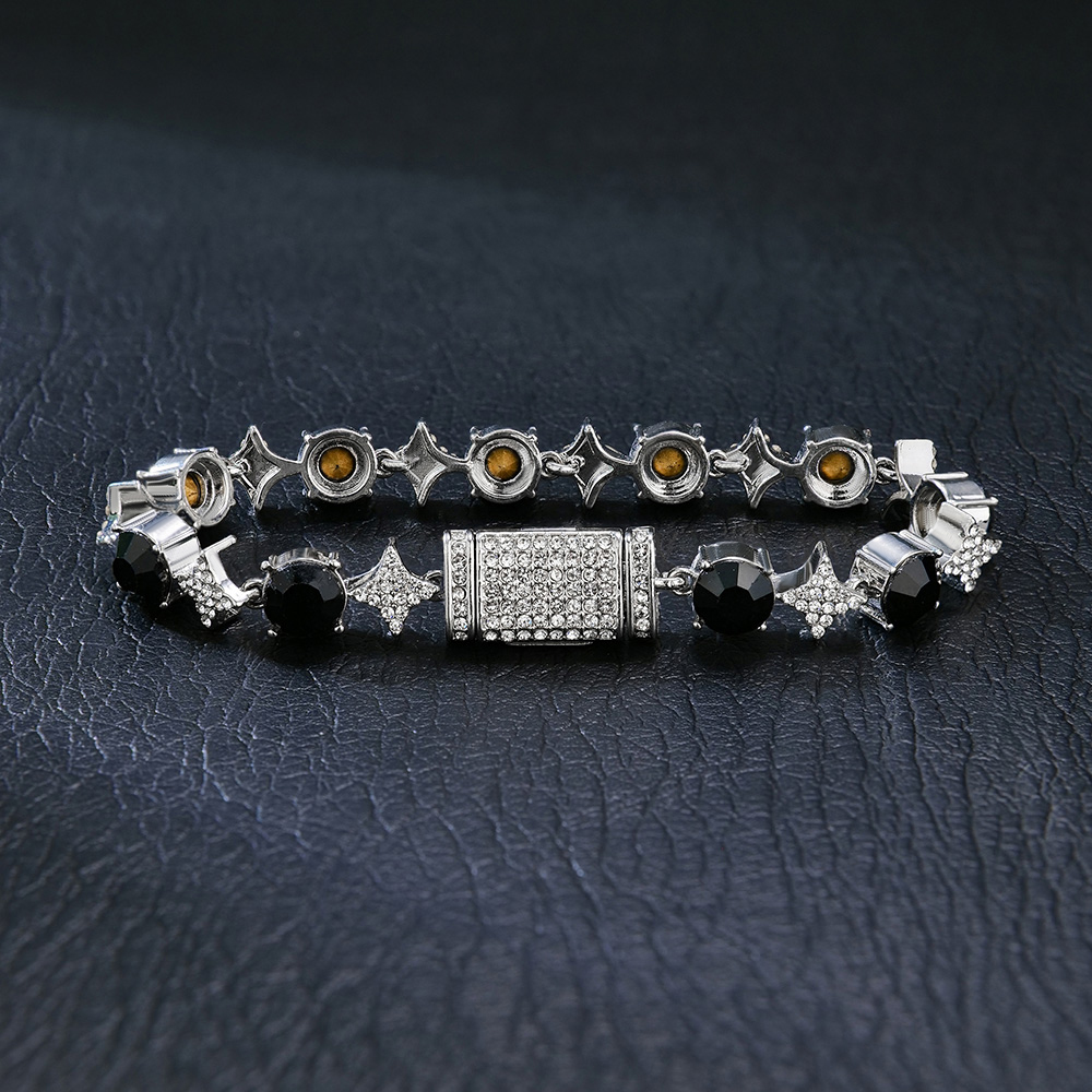 8mm Black Stone Quadrangular Star Bracelet in White Gold